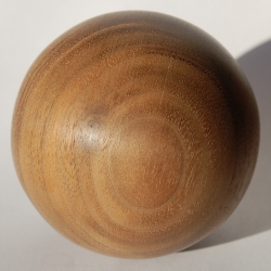 Holzkugel Nussbaum 6 cm