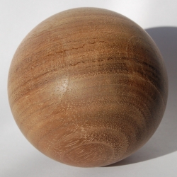Holzkugel Nussbaum 6 cm
